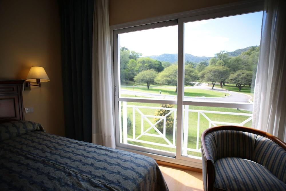 Howard Johnson Hotel&Spa Villa General Belgrano Exterior foto
