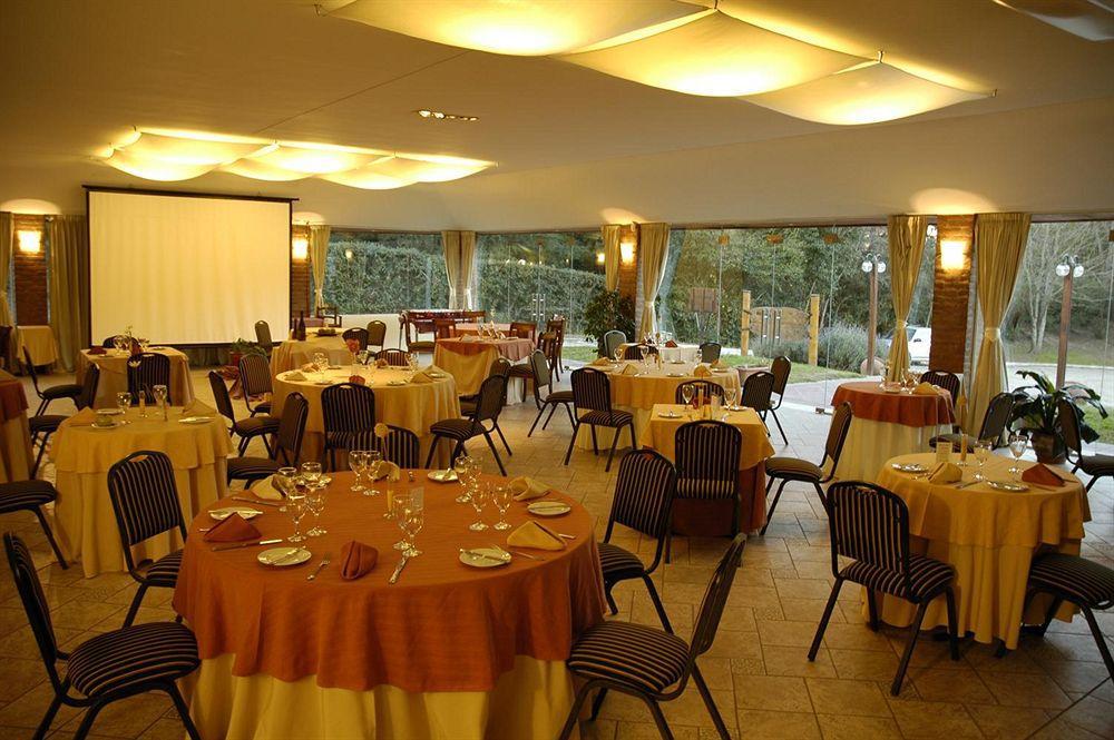 Howard Johnson Hotel&Spa Villa General Belgrano Exterior foto