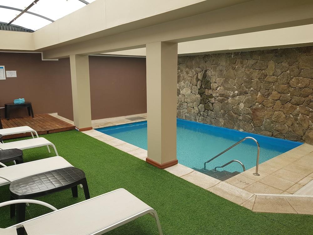 Howard Johnson Hotel&Spa Villa General Belgrano Exterior foto